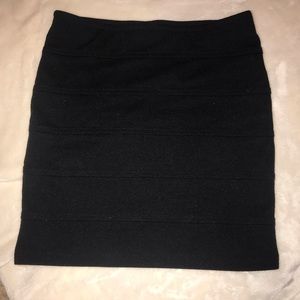Women’s fitted skirt.